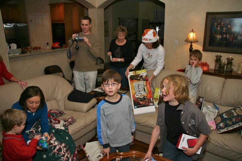 Hildebrand Christmas ScreenSaver/800x600_2007-12-24 Christmas Eve J&J39.jpg
